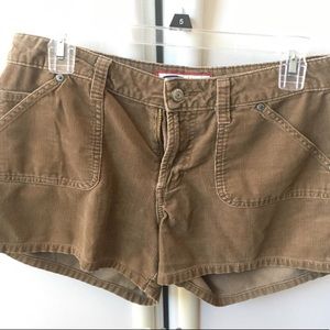 Corduroy shorts! 😍